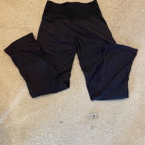 Lululemon size 8 pants